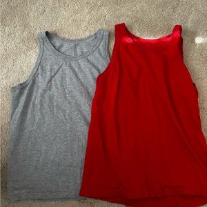 Everlane tanks